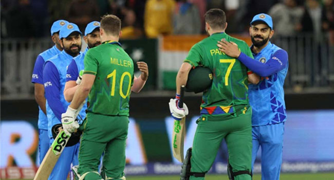 পাকিস্তানকে বিদায় করতে ইচ্ছা করে হেরেছে ভারত!