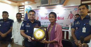 সাফজয়ী মাছুরা বাড়ি ফিরে পেলেন সংবর্ধনা-নগদ অর্থ